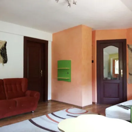 Artist's And Atelier شقة بلوفديف